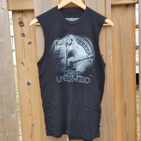 ATTRACTIVE Carrie Underwood Concert Cut Off Tank Women's Size Small OFFICIAL - Picture 2 of 5